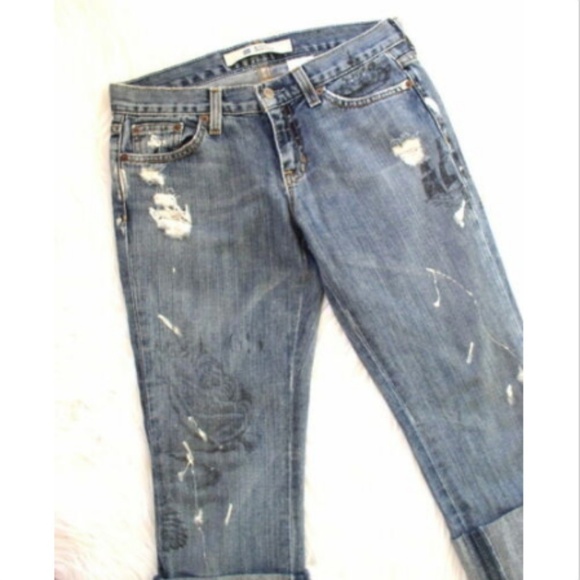 Gap Straight Boy Cut Distressed Jolly Roger Jeans - Picture 2 of 8